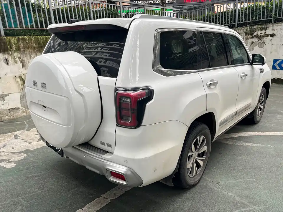 Beijing BJ60