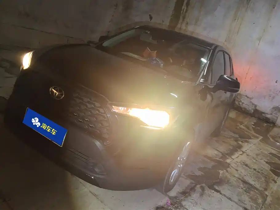 Toyota Corolla Sharp amplifier