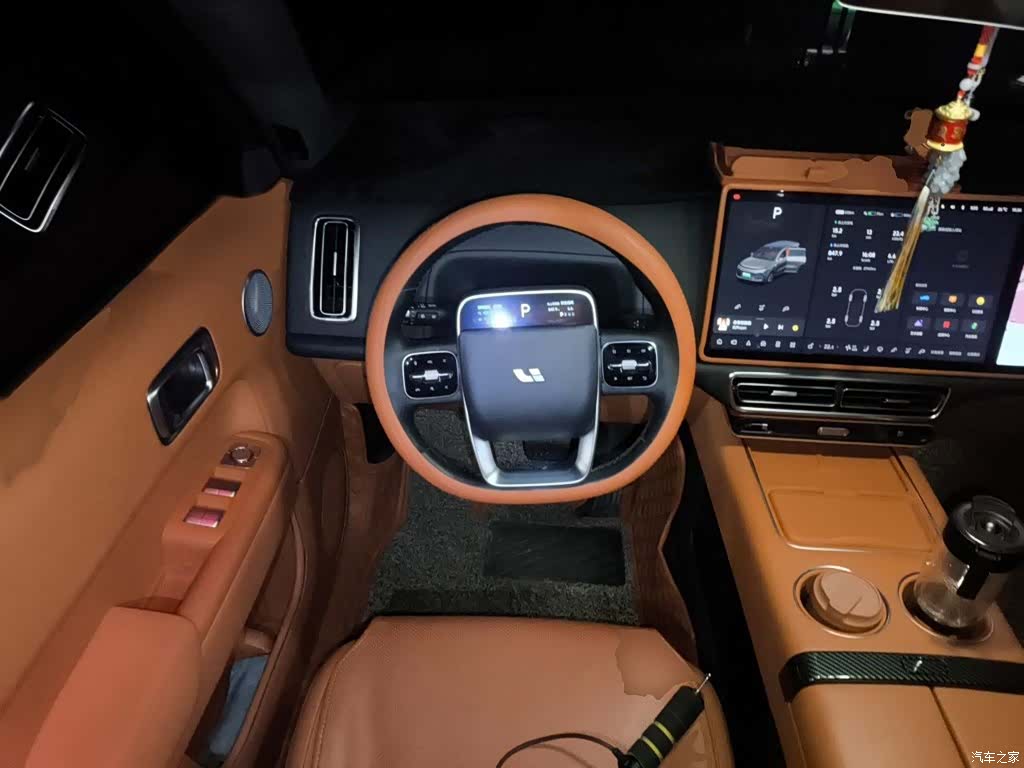 Li Auto L8, 2023 3
