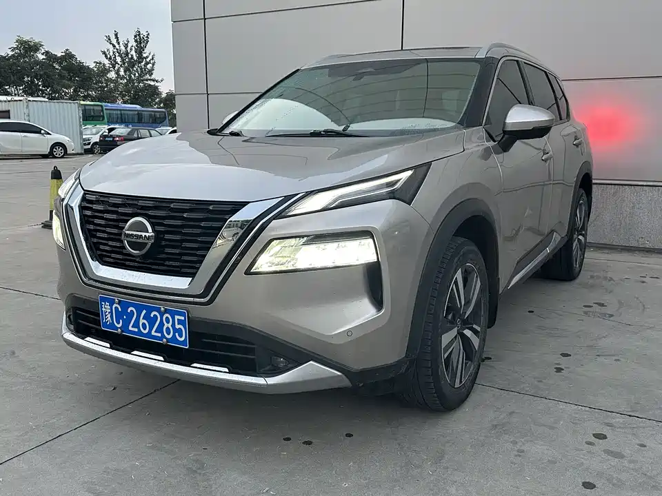 Nissan Qijun