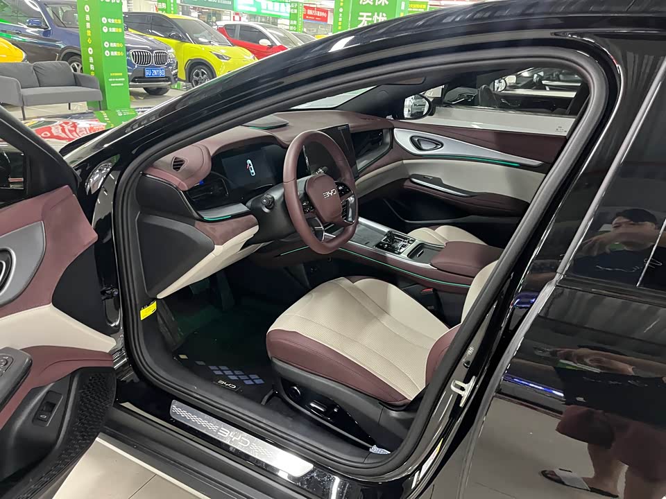 BYD Seal 07 DM-i BYD Seal 07 DM-i