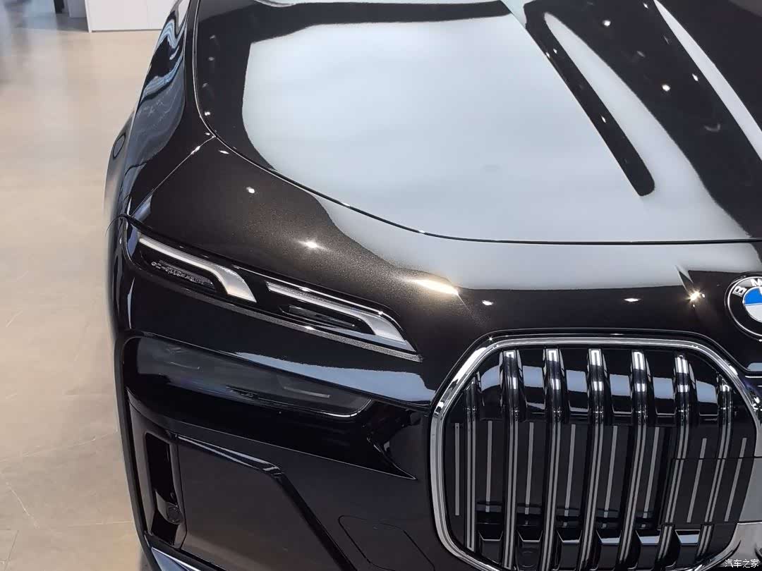 BMW 7 Series, 1900 4