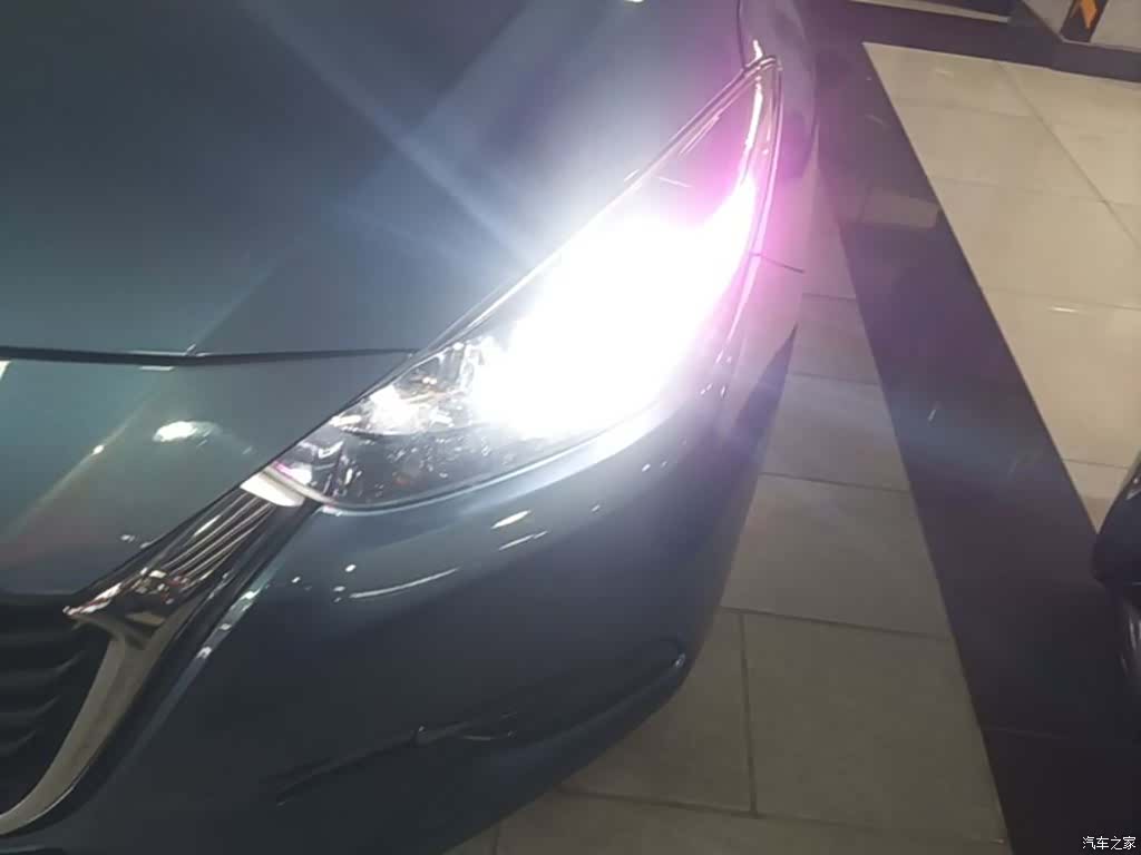 Mazda Mazda3, 2018 24