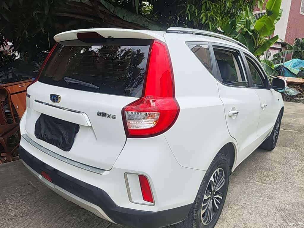 Geely X6, 2017 7