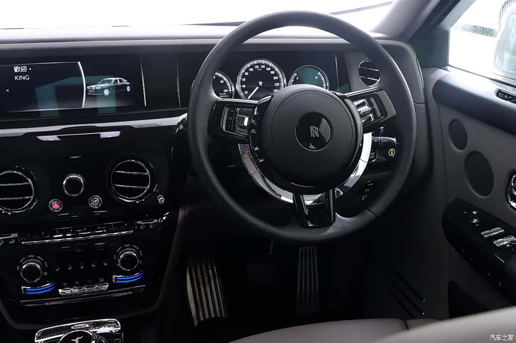 Rolls-Royce Phantom, 2019 9