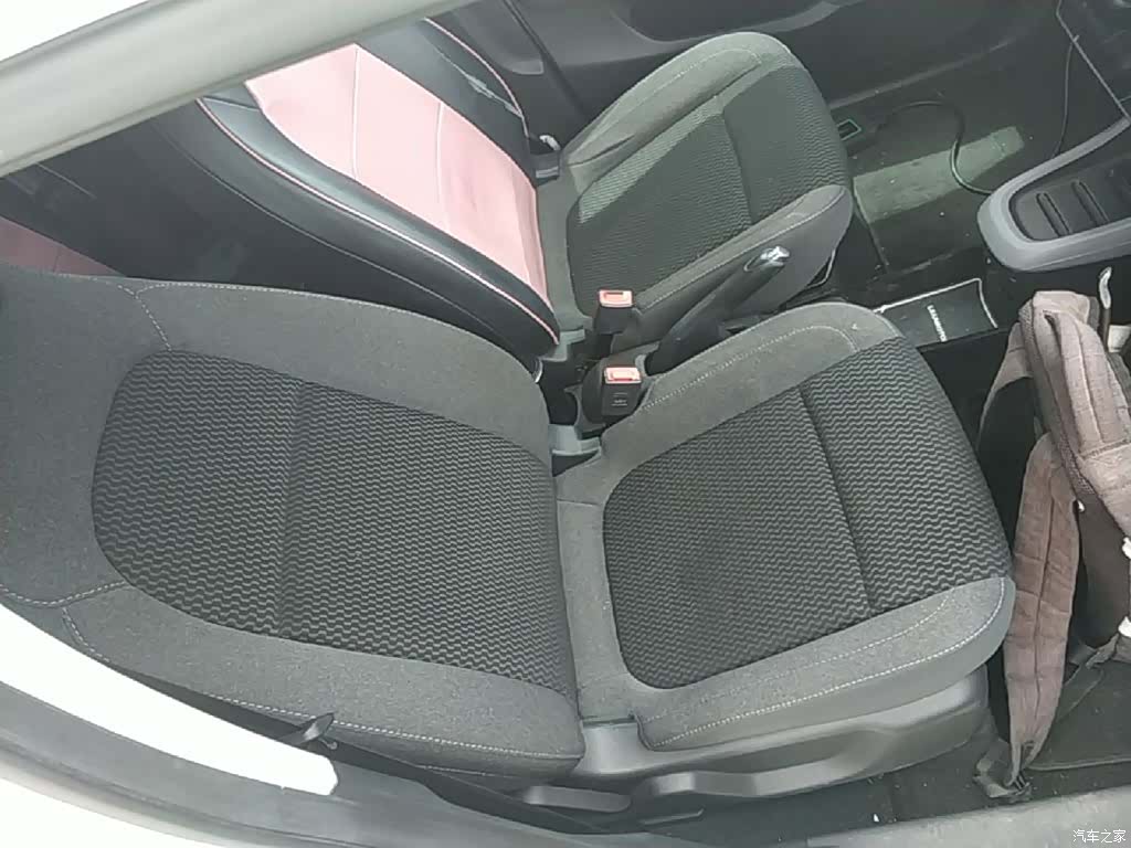 Leapmotor T03, 2021 25