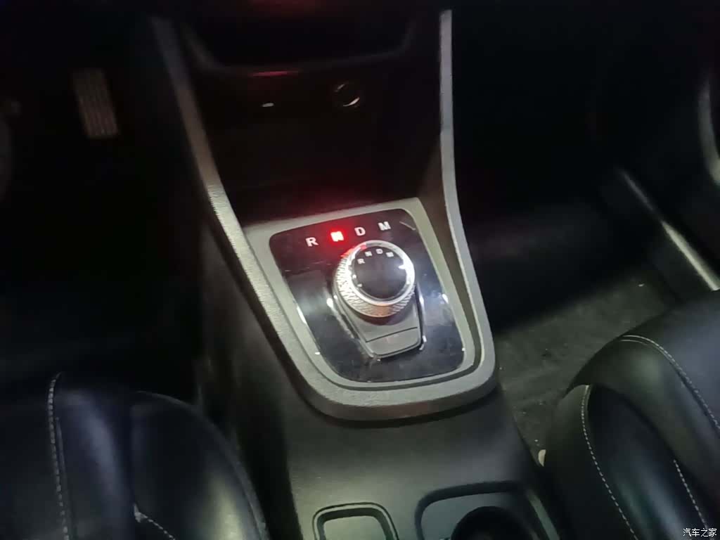Wuling 360, 2019 14