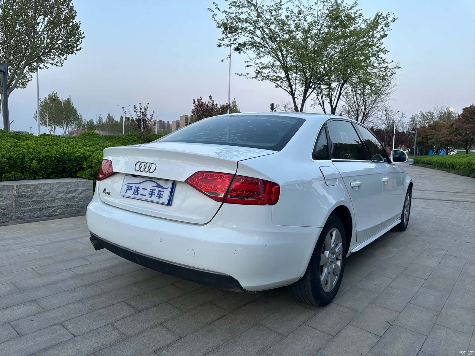 Audi A4L, 2011 12