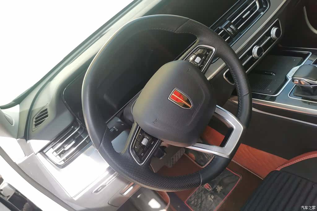 Hongqi HS5, 2024 15
