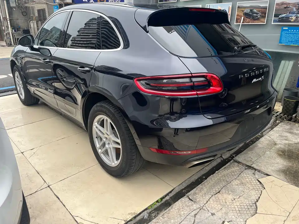 Porsche Macan