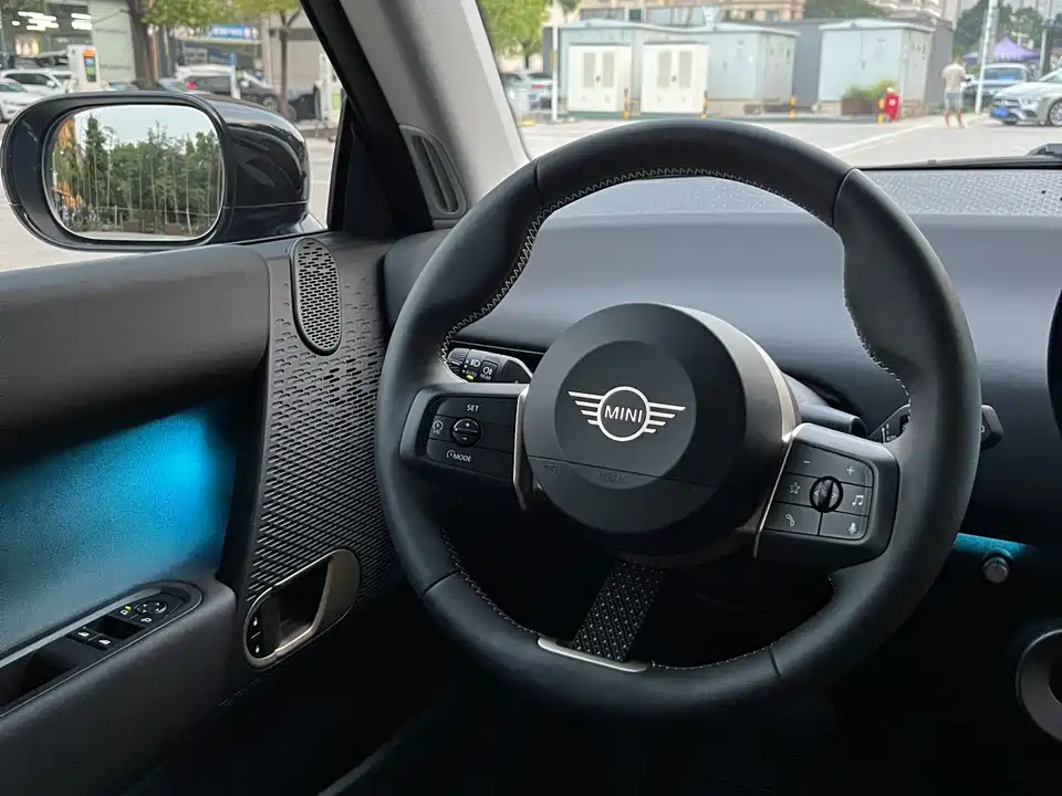 MINI Electric COOPER