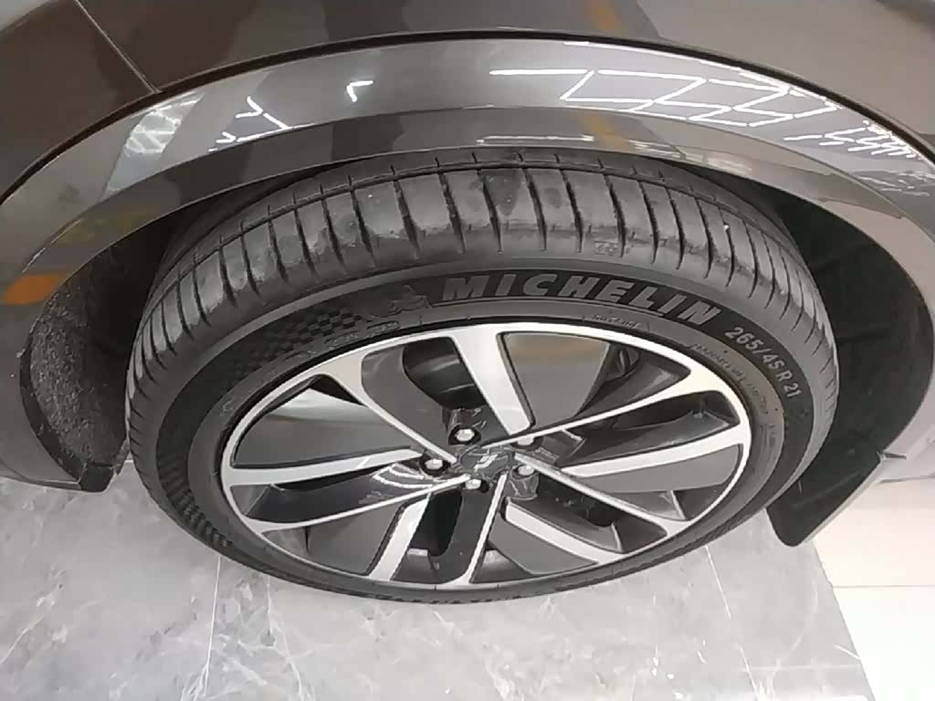 Li Auto L9, 2022 23