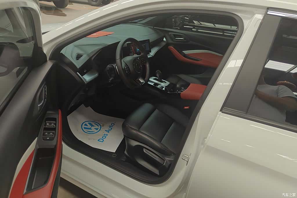 MG MG5, 2023 9