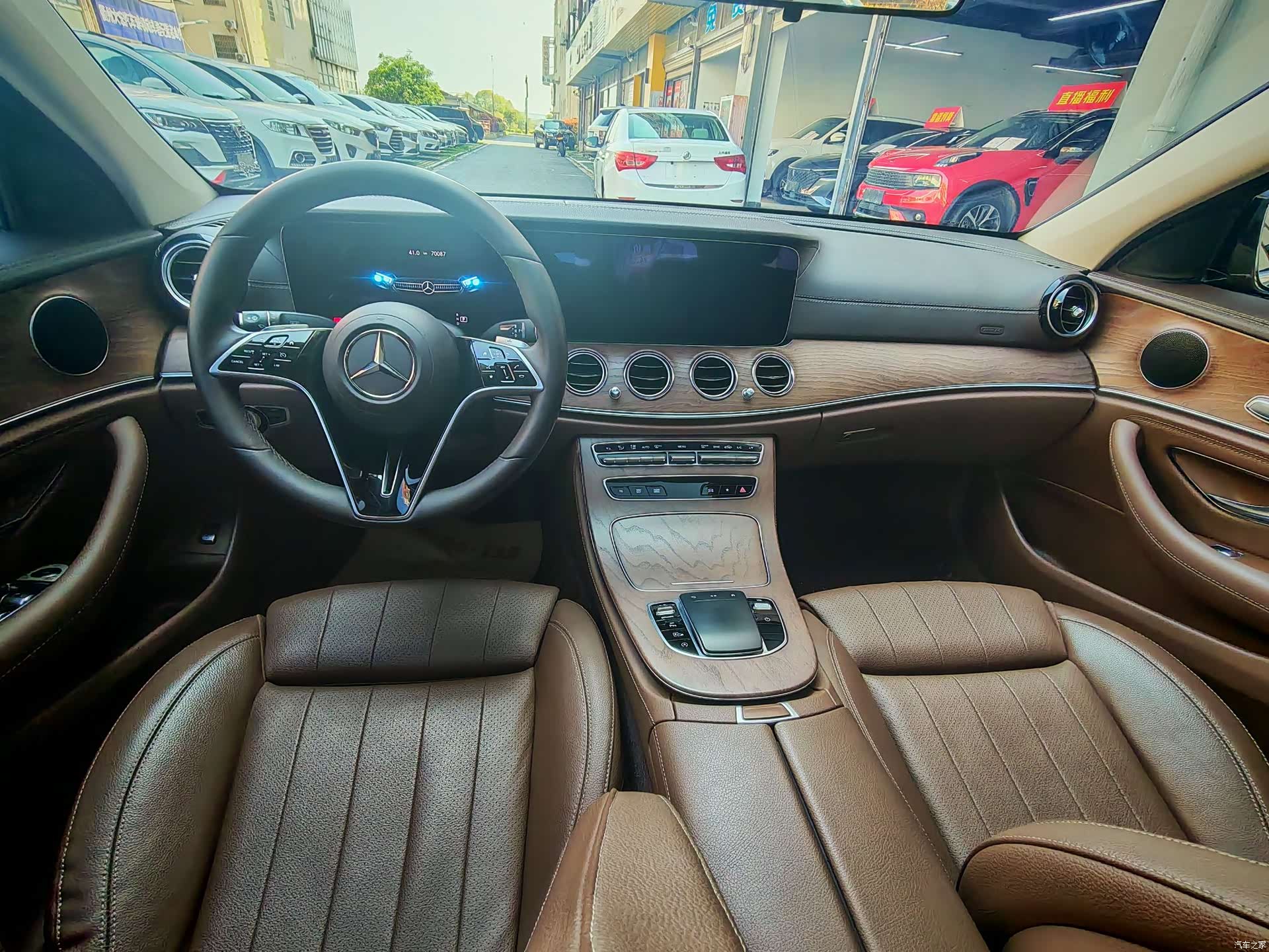 Mercedes-Benz E-Class, 2022 6