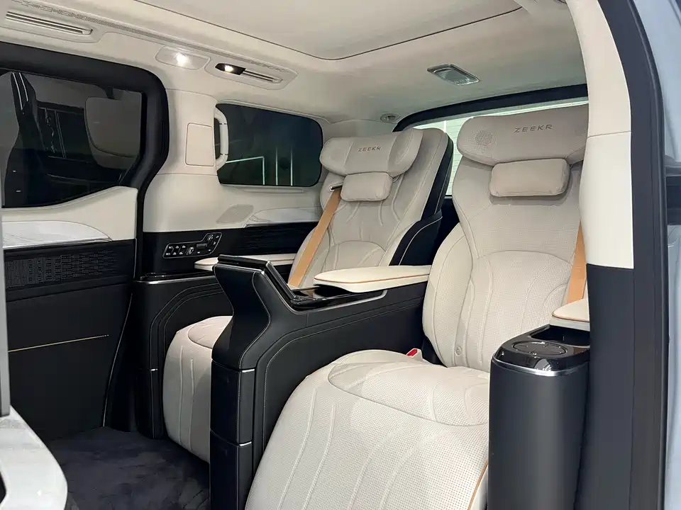 Zeekr 009