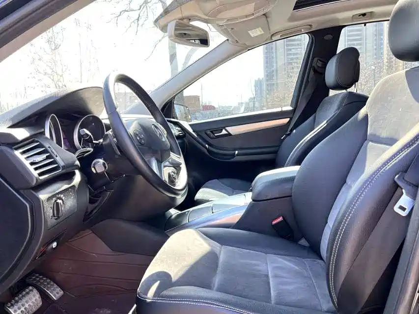 Mercedes-Benz R-class