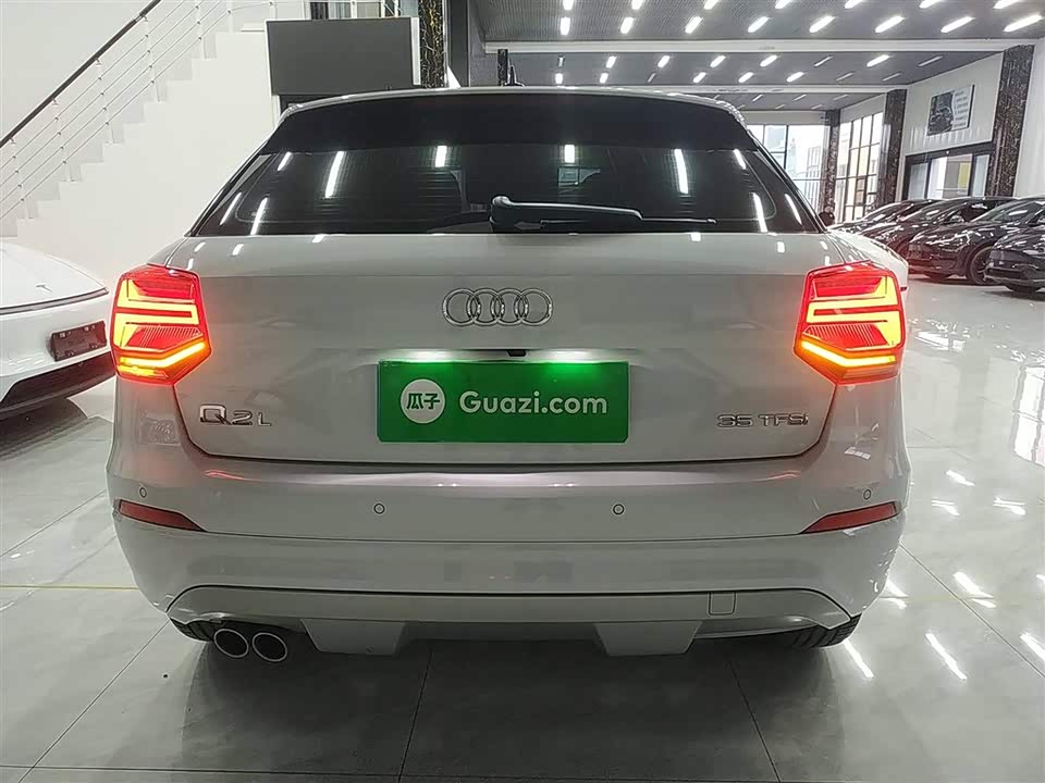 Audi Q2L Audi Q2L