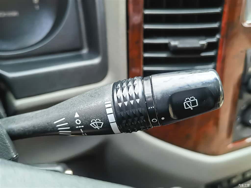 Mitsubishi Pajero, 2004 18