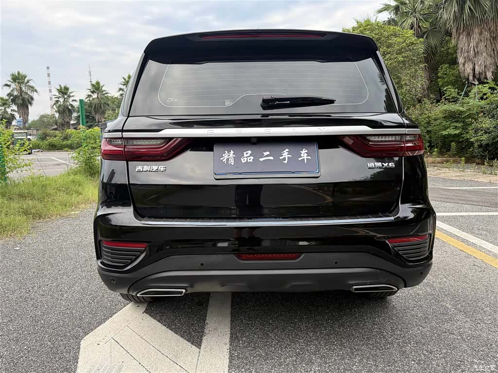 Geely X6, 2021 все фото