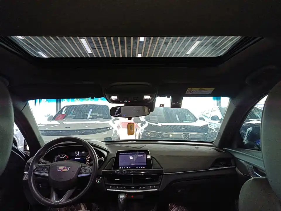 Cadillac CT4