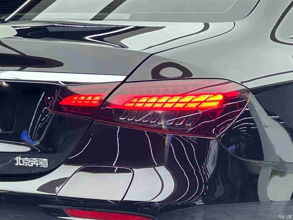 Mercedes-Benz E-Class, 2023 16