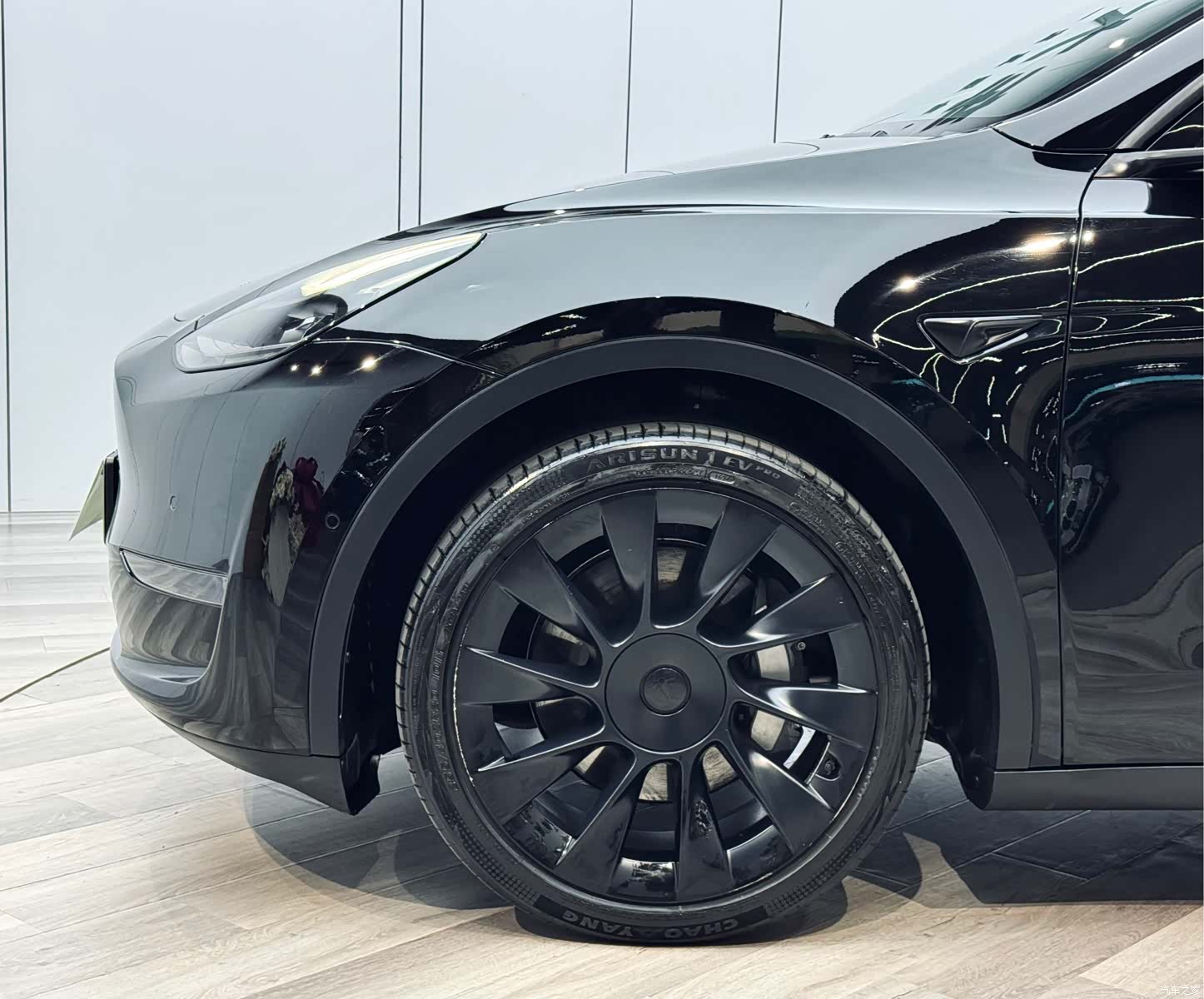 Tesla Model Y, 2021 25