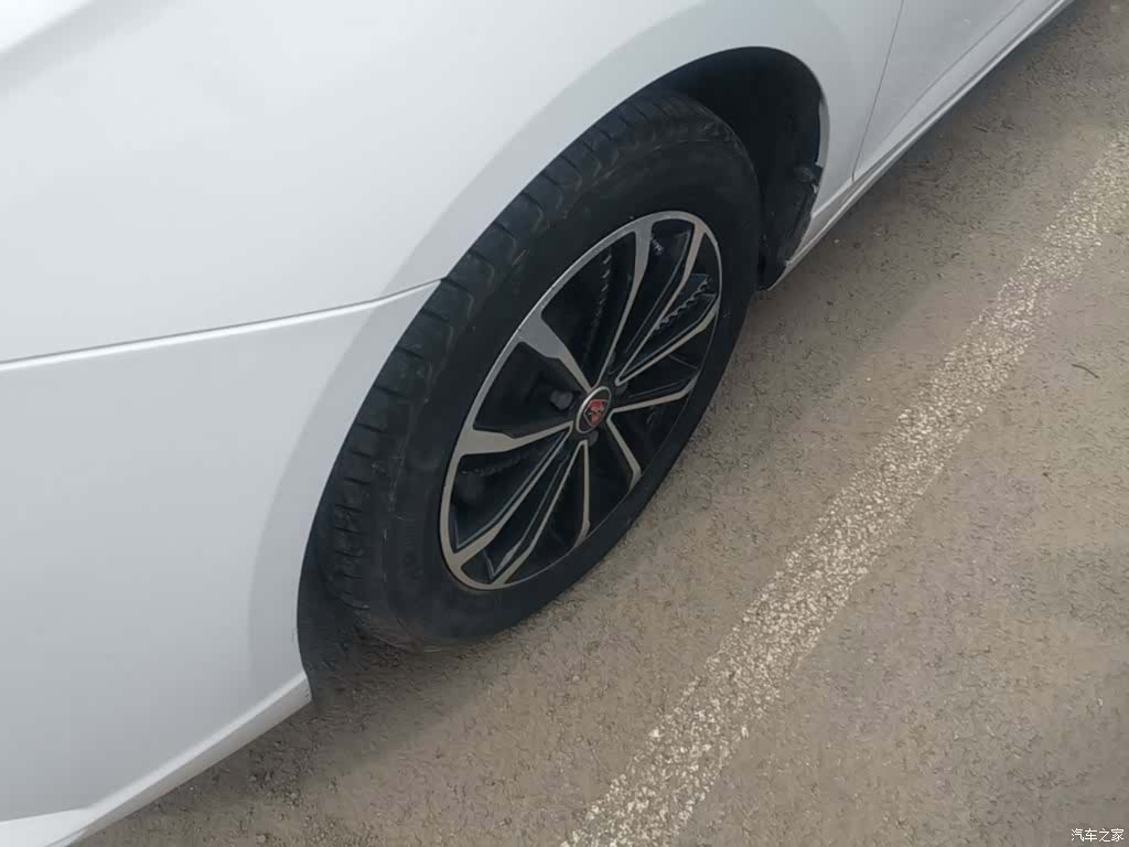 Roewe i5, 2020 23