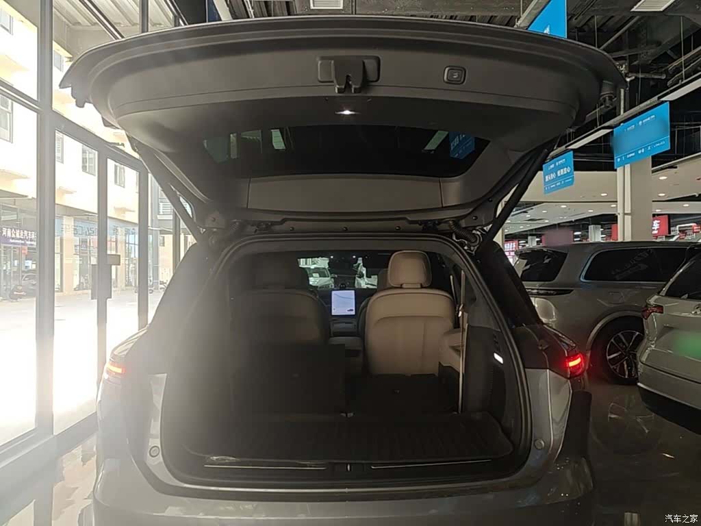 NIO ES8, 2025 19
