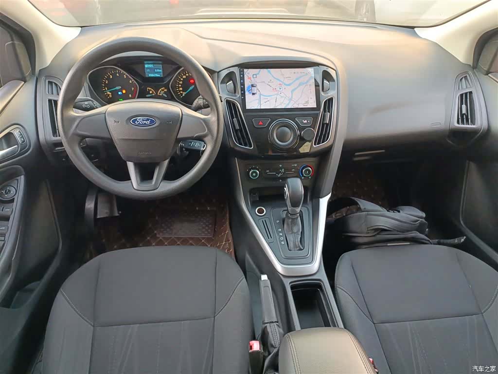 Ford Focus, 2016 12