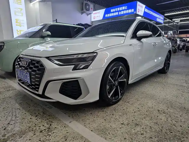 Audi A3 2022 — купить из Китая под заказ