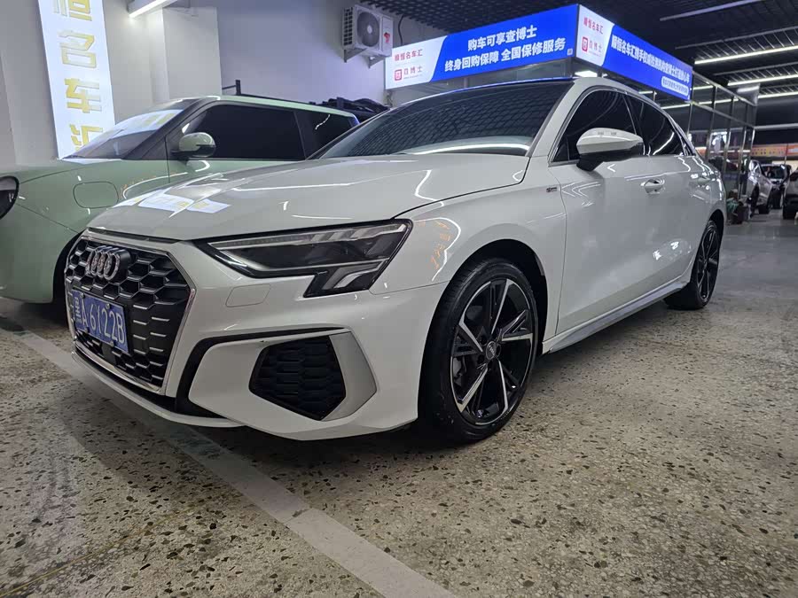 Audi A3 2022, фото 1