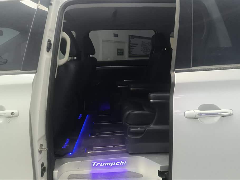 Trumpchi Trumpchi M8