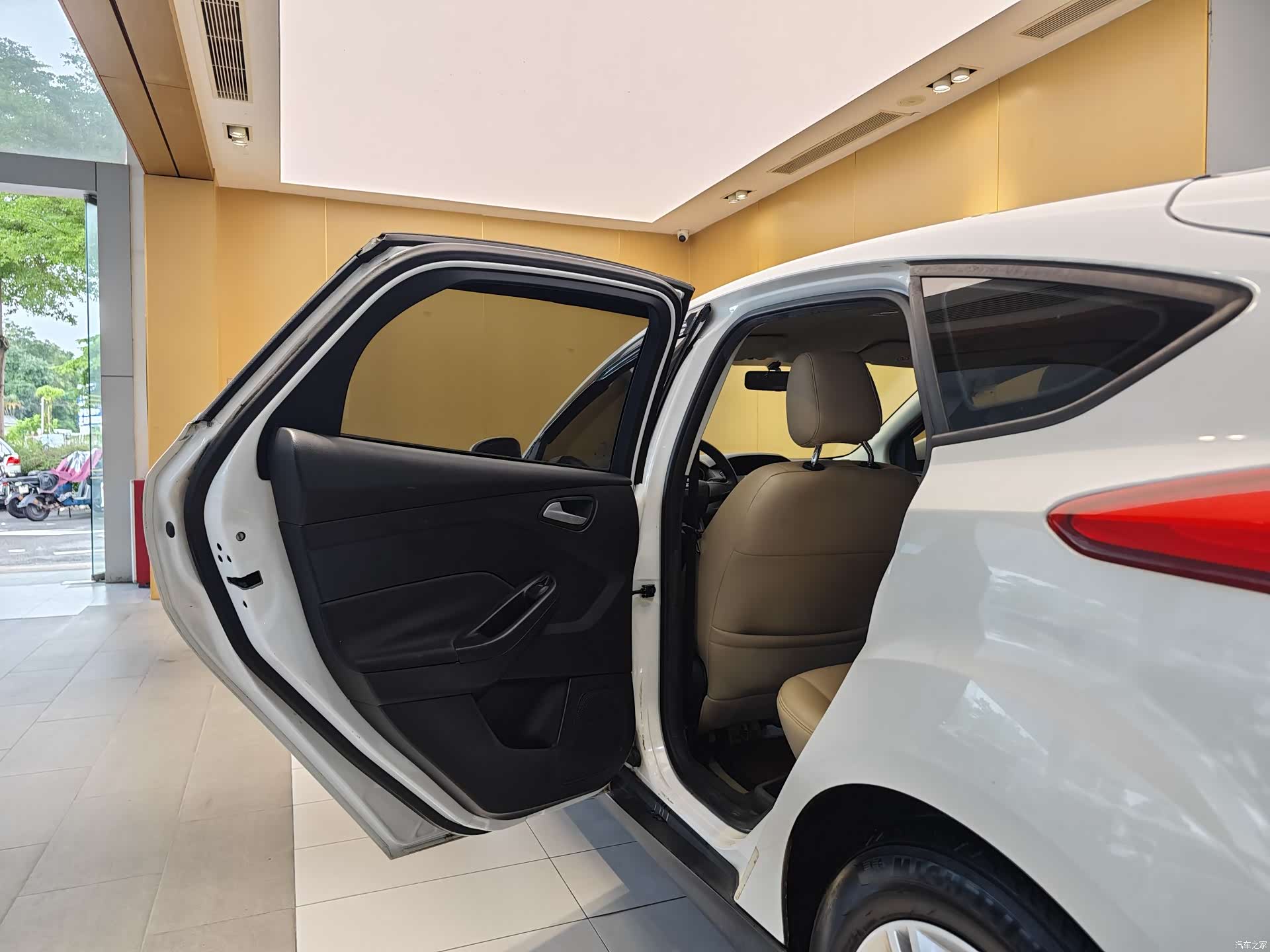 Ford Focus, 2016 21