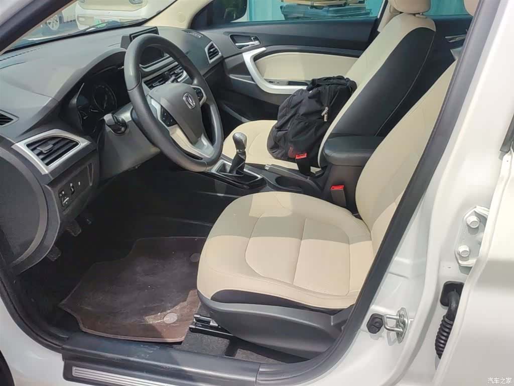 Changan V7, 2015 15