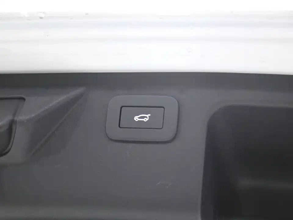 Land Rover Discover sports