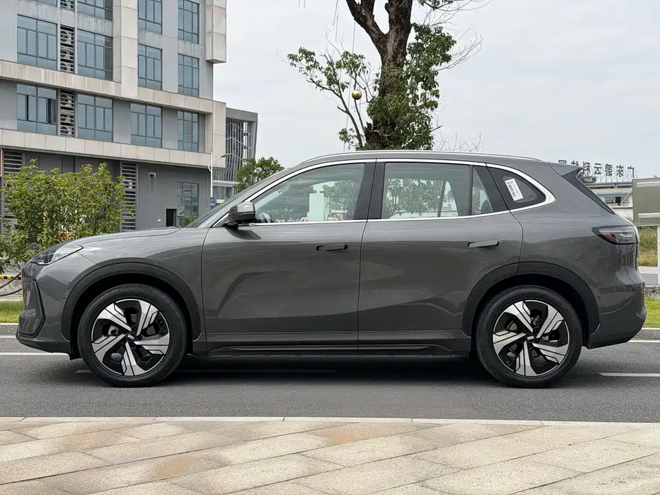 Geely Galaxy Galaxy E5