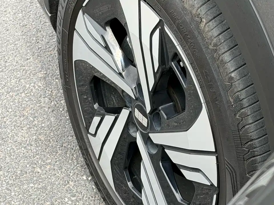 Geely Galaxy Galaxy E5