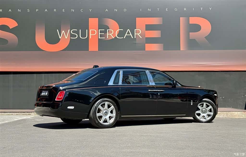Rolls-Royce Phantom, 2019 3