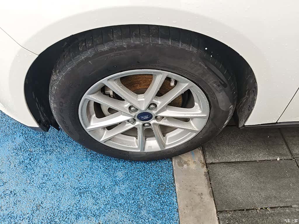 Ford Focus, 2016 23