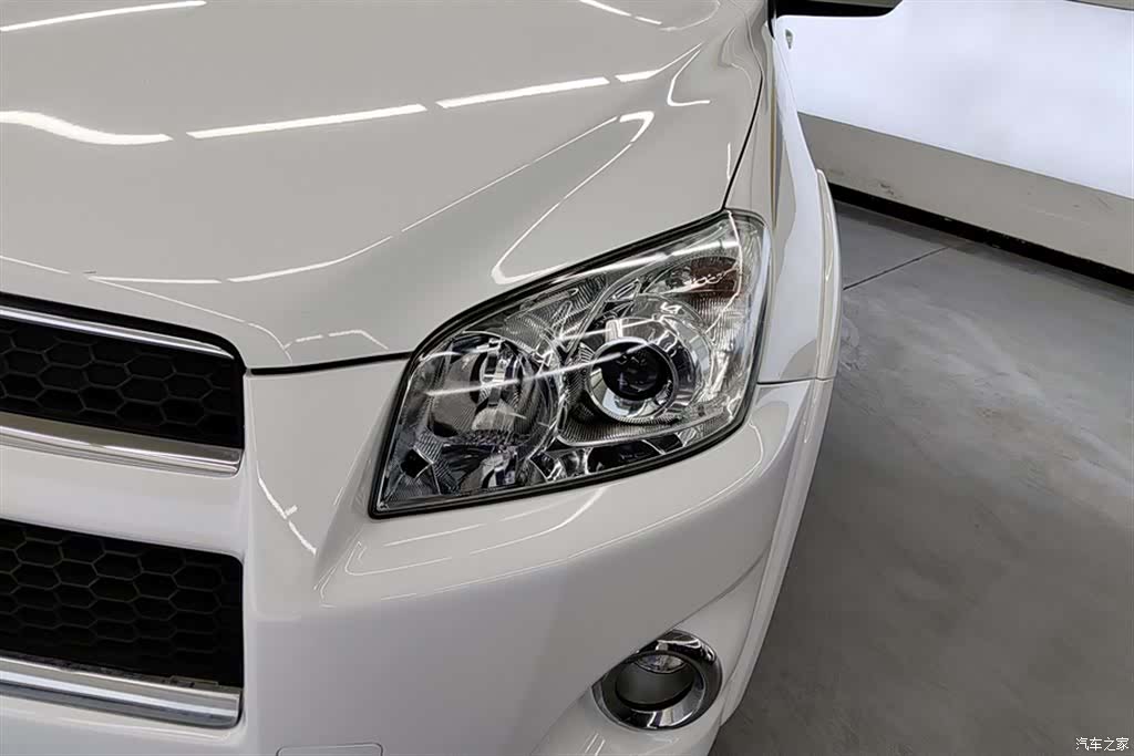 Toyota RAV4, 2011 все фото