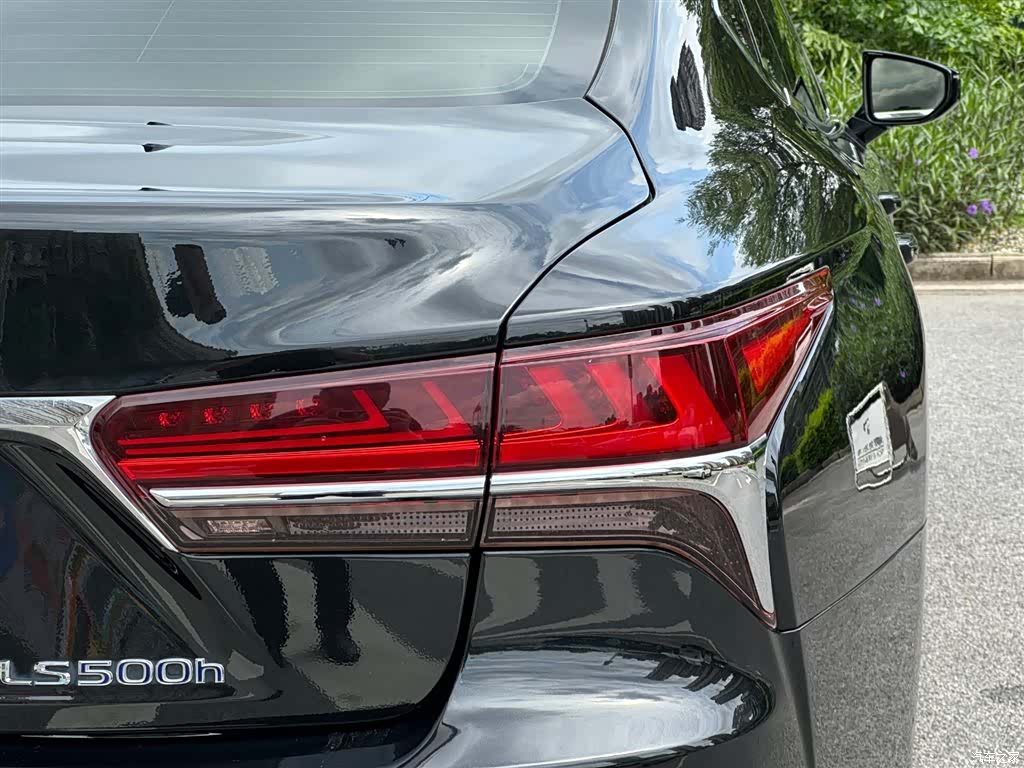 Lexus LS, 2018 10
