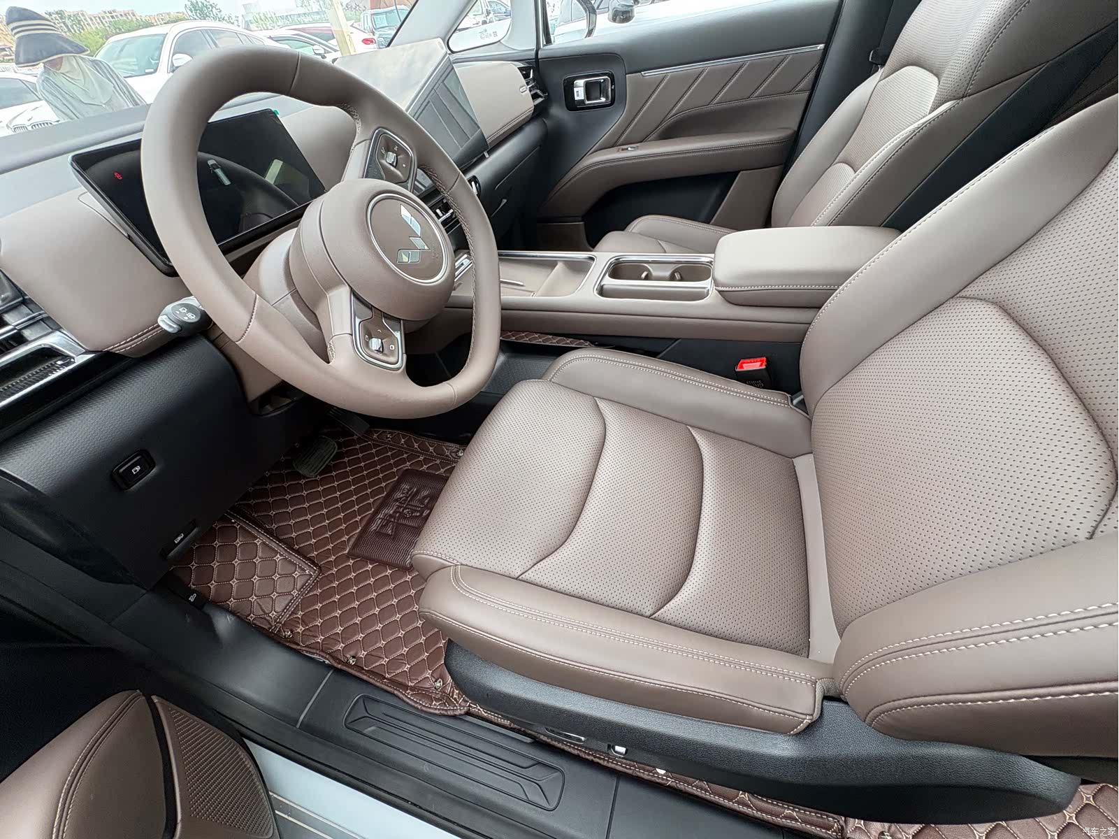Wuling 730, 2025 все фото