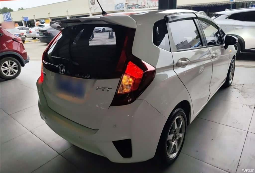 Honda Fit, 2017 6