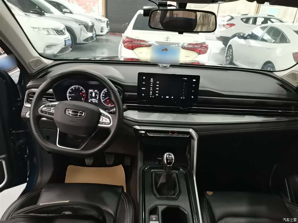 Geely X6, 2022 10