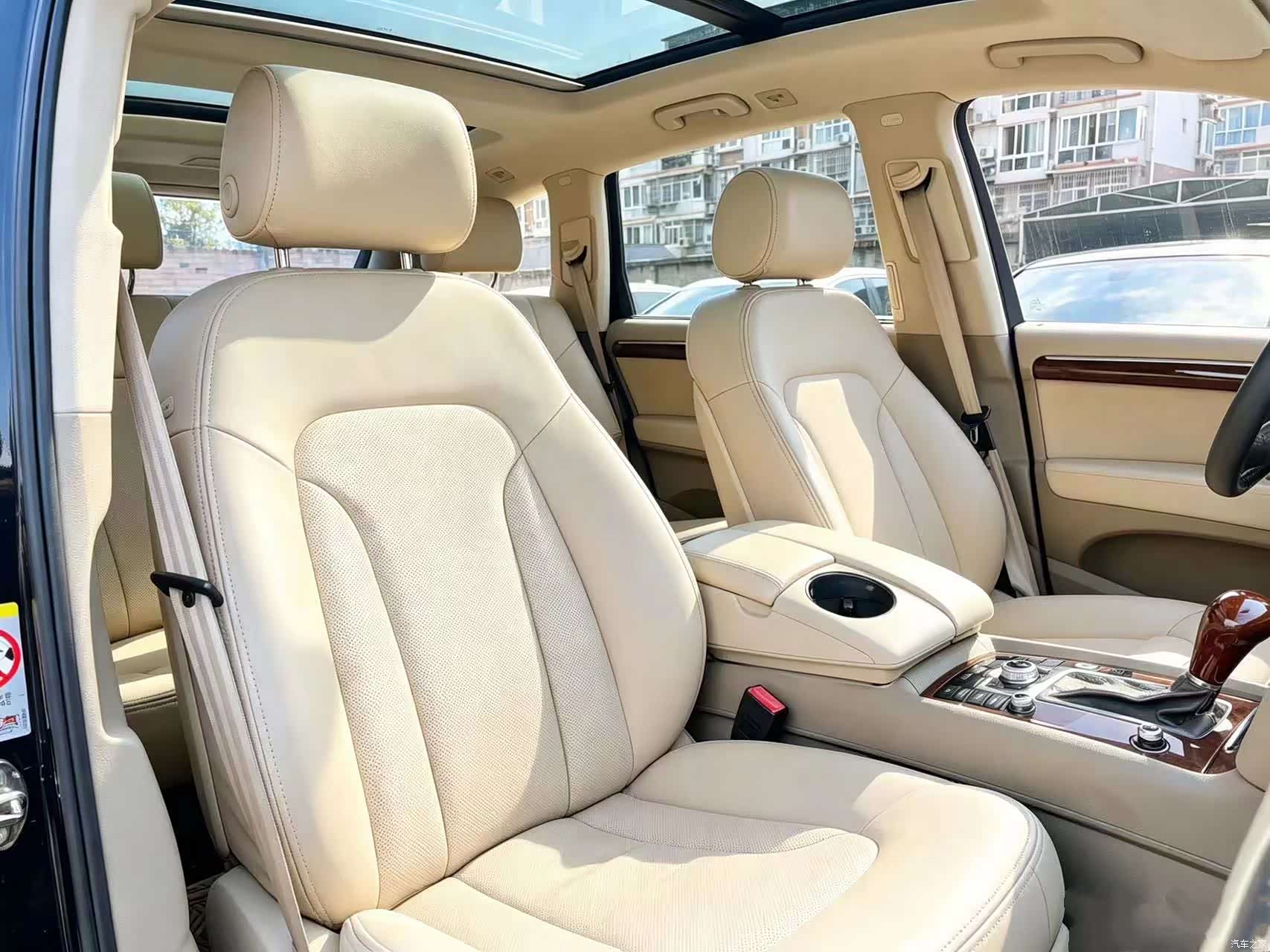 Audi Q7, 2011 17