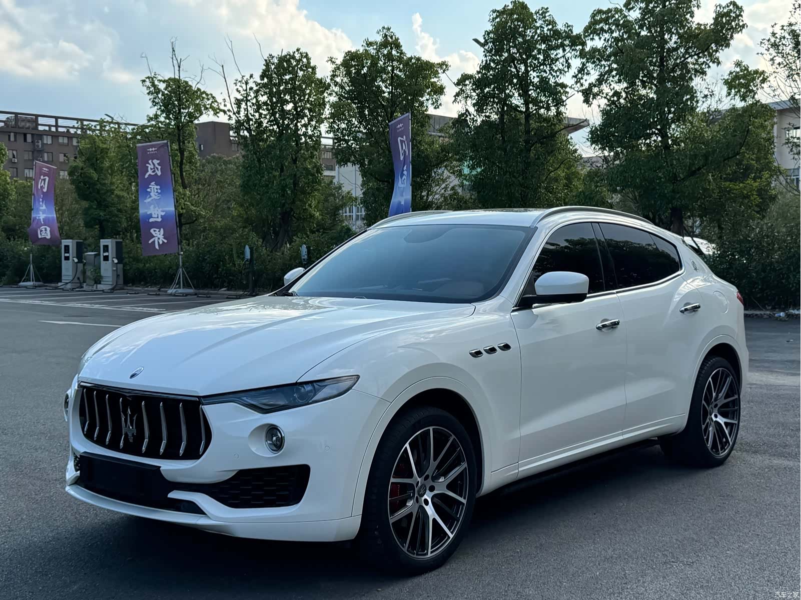Maserati Levante, 2018 1