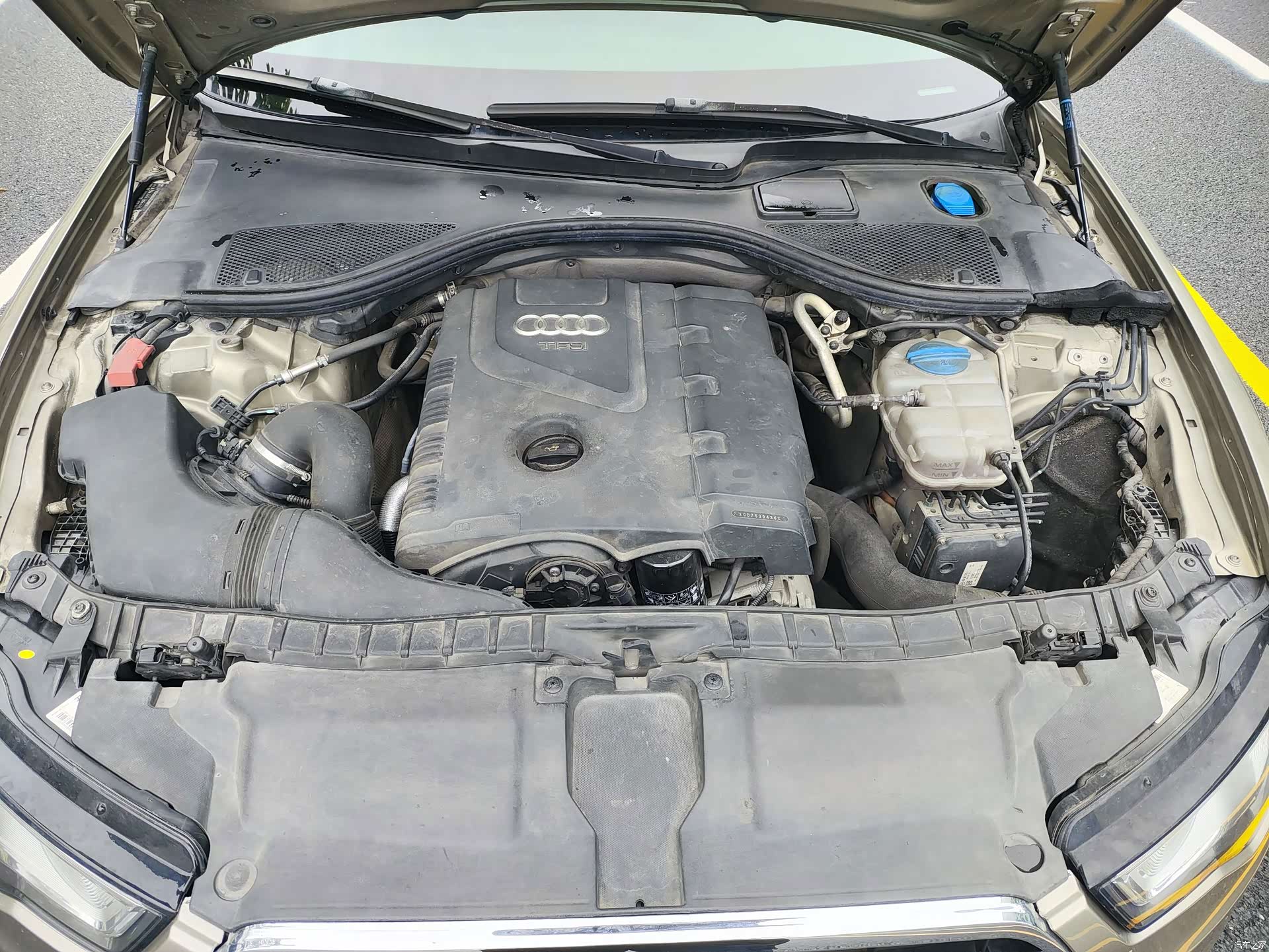 Audi A6L, 2014 18