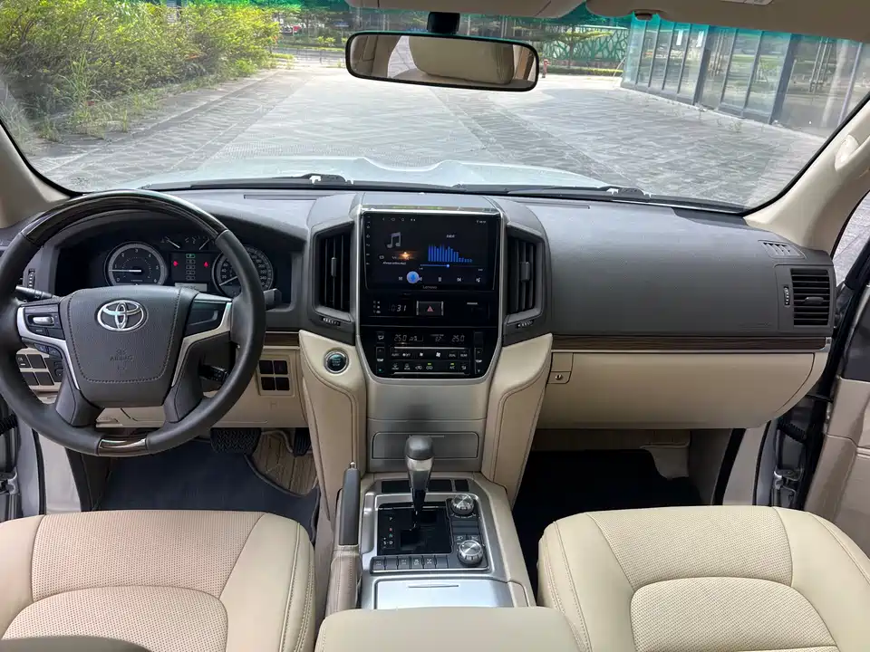 Toyota Land Cruiser Toyota Land Cruiser