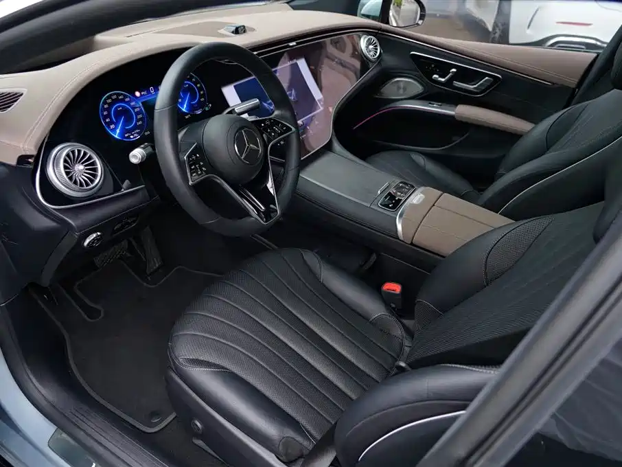 Mercedes-Benz EQS