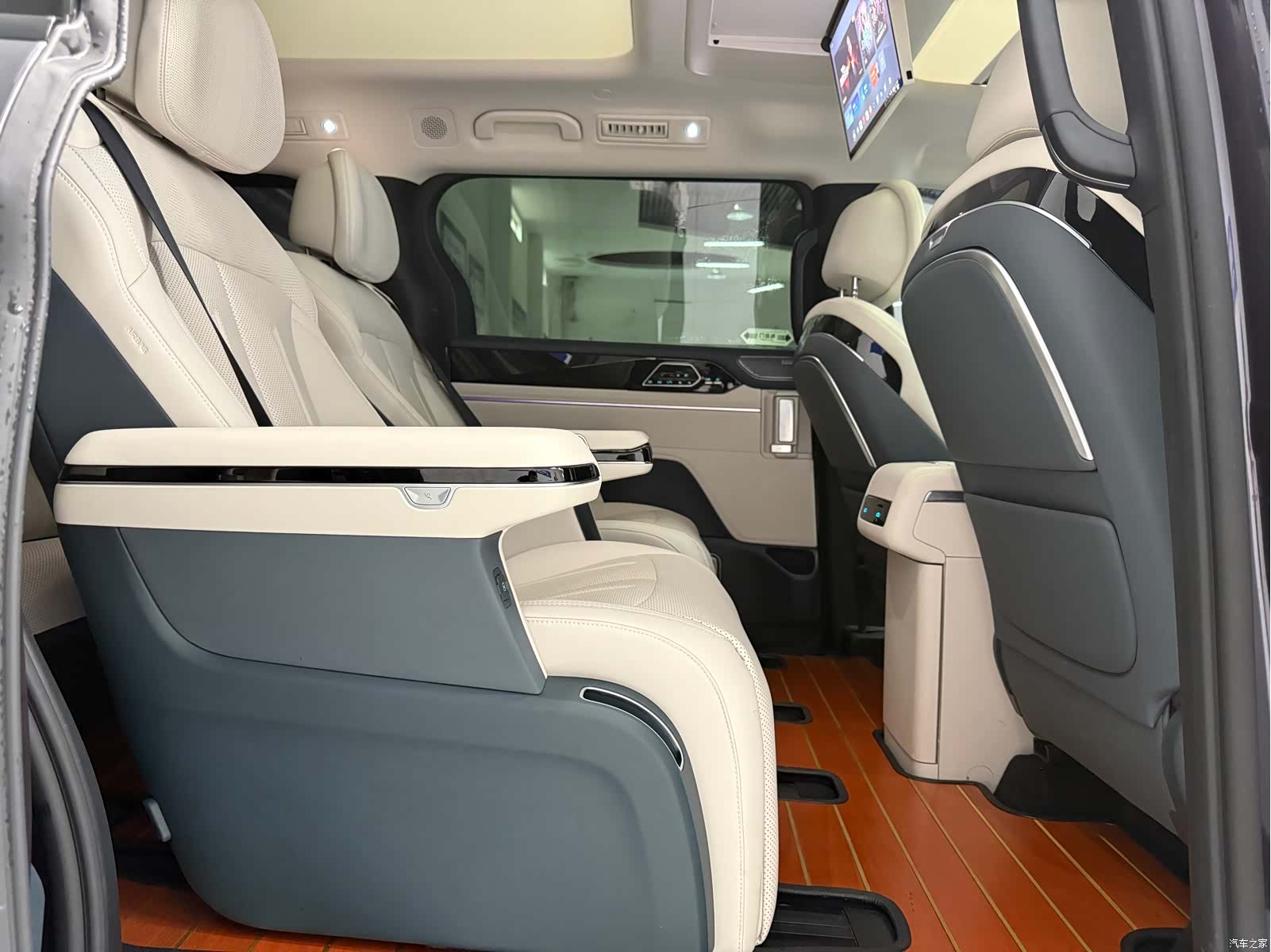 BYD Xia, 2025 9